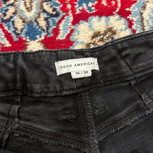 Good American Good Legs Flare in Black 287. Size 14. - Picture 9 of 9